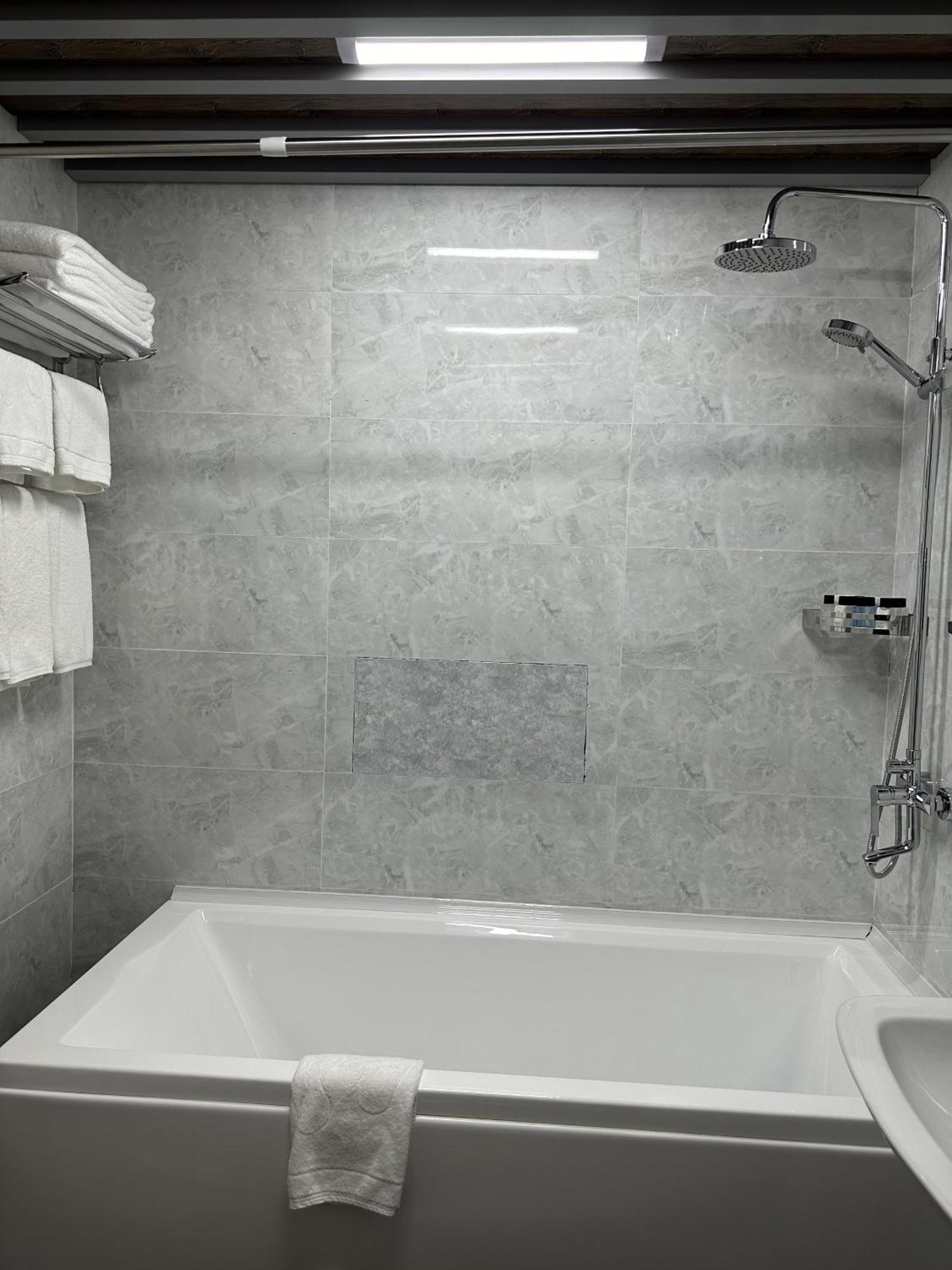 מלון טשקנט Mir Luxe Plaza מראה חיצוני תמונה
